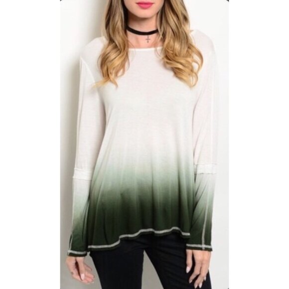 Boutique Tops - NWT Boutique Ombré Dip Dyed Top With Strappy Lace Back Accent